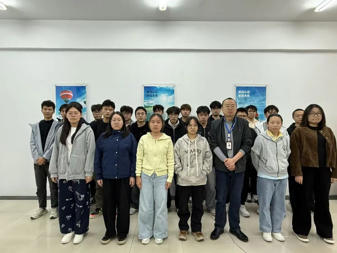 【近期結(jié)班留影】時光會定格此刻，但夢想永